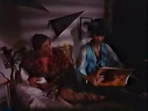 ગરમ લોહીવાળું ટ્રેની ...