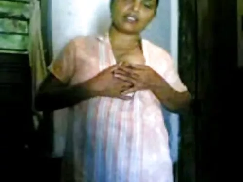 હોર્ની કૂતરી જેડા સ્ ...