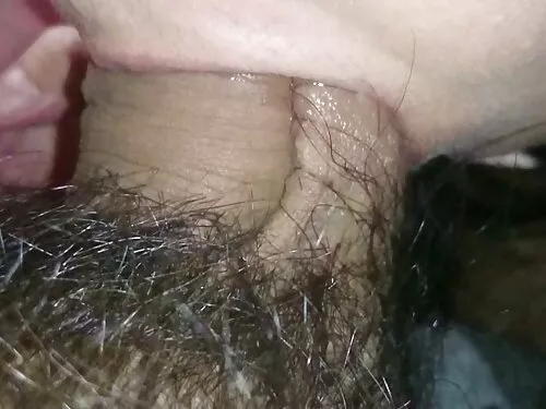 તેને આધીન મૂર્ખ લિકર ...